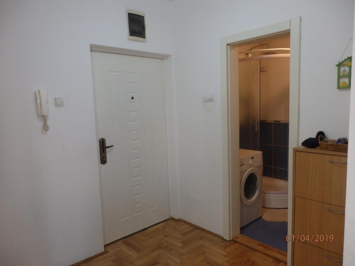 נובי סאד Apartment Erika 2 מראה חיצוני תמונה